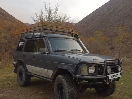 Land Rover Discovery 1992 года за 3 100 000 тг. в Алматы – фото 2