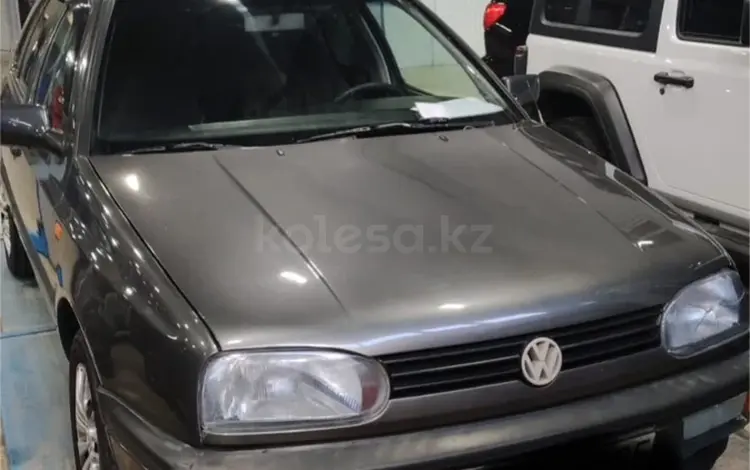 Volkswagen Golf 1993 годаүшін1 700 000 тг. в Алматы