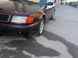 Audi 100