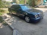 Mercedes-Benz E 230 1995 года за 3 000 000 тг. в Усть-Каменогорск – фото 2