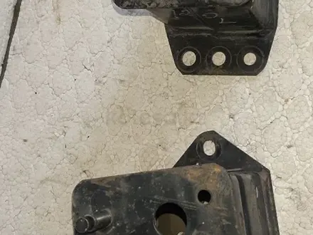 Кронштейн усилителя переднего бампера. Левый. за 18 000 тг. в Байсерке – фото 8