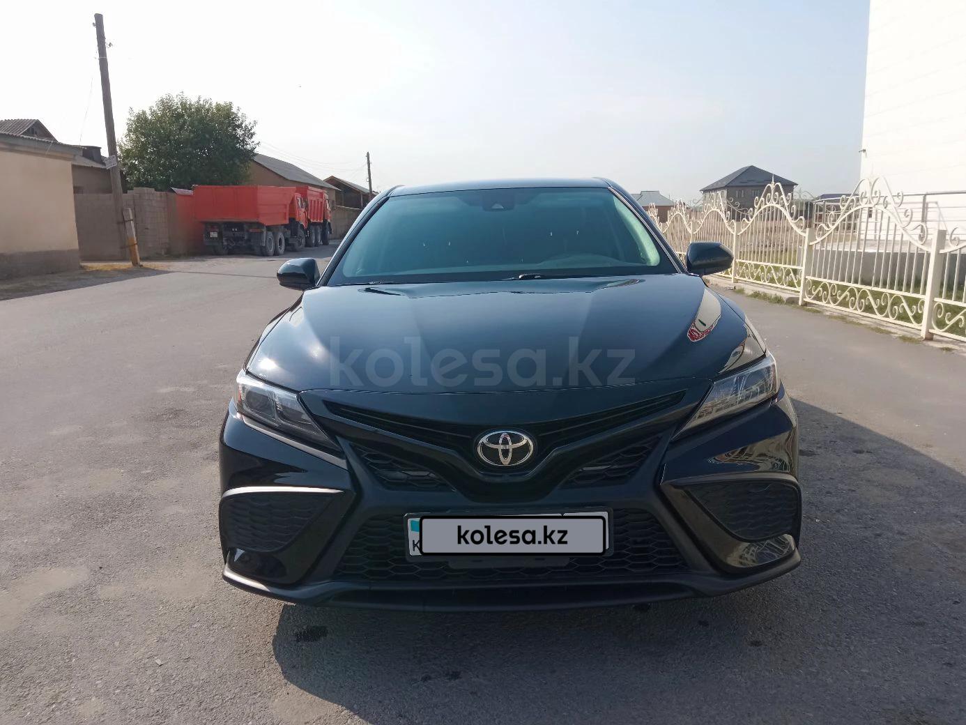 Toyota Camry 2021 г.