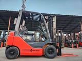 Toyota  02-8FG15 мачта 4.3 м, смещение каретки, бензин 2020 года за 11 750 000 тг. в Алматы – фото 4