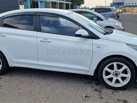 Hyundai Accent 2019 года за 7 500 000 тг. в Актау – фото 6