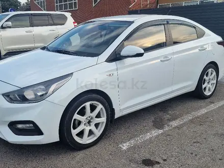 Hyundai Accent 2019 года за 7 500 000 тг. в Актау – фото 5