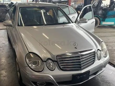 Передний бампер на Mercedes Benz W211 Рестайлинг ЭЛЕГАНС за 140 000 тг. в Шымкент – фото 2