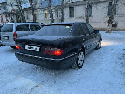 Mercedes-Benz E 230 1996 года за 2 500 000 тг. в Караганда – фото 3