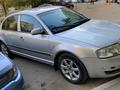 Skoda Superb 2003 годаүшін1 650 000 тг. в Актобе