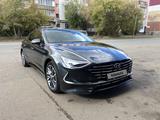 Hyundai Sonata 2022 года за 11 200 000 тг. в Астана