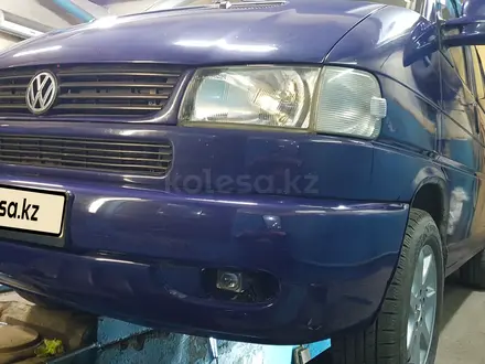 Volkswagen Multivan 2000 года за 7 000 000 тг. в Костанай – фото 67