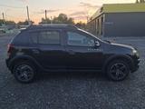 Renault Sandero Stepway 2015 года за 4 100 000 тг. в Караганда – фото 3
