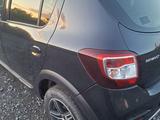 Renault Sandero Stepway 2015 года за 4 100 000 тг. в Караганда – фото 5