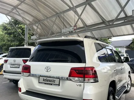 Toyota Land Cruiser 2017 года за 31 000 000 тг. в Алматы – фото 5