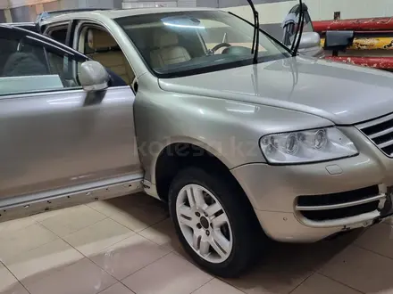 Volkswagen Touareg 2003 года за 4 200 000 тг. в Астана