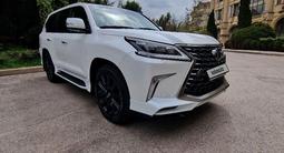 Lexus LX 570 2021 года за 61 900 000 тг. в Алматы