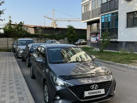 Hyundai Accent 2021 года за 7 777 777 тг. в Алматы – фото 2