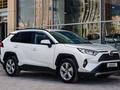 Toyota RAV4 2020 года за 13 800 000 тг. в Астана – фото 3