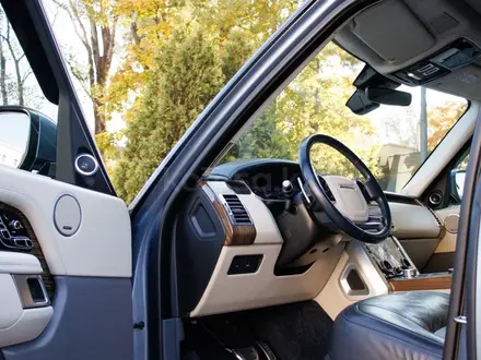 Land Rover Range Rover 2018 года за 43 500 000 тг. в Алматы – фото 16