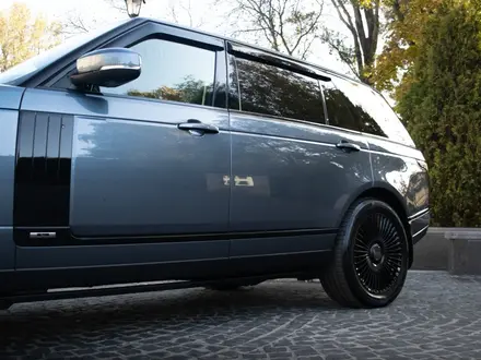 Land Rover Range Rover 2018 года за 43 500 000 тг. в Алматы – фото 9