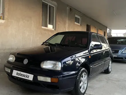 Volkswagen Golf 1996 года за 1 800 000 тг. в Тараз