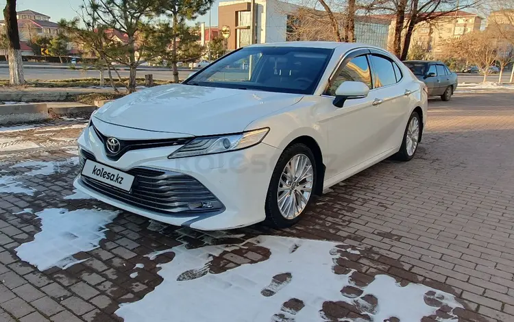 Toyota Camry 2019 года за 13 500 000 тг. в Шымкент