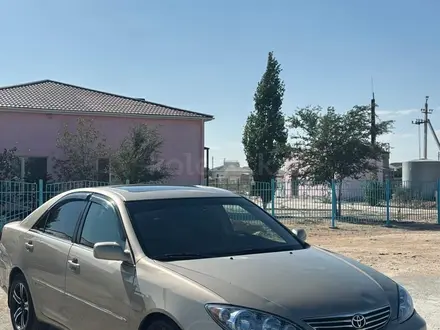 Toyota Camry 2004 года за 4 500 000 тг. в Жанаозен – фото 2