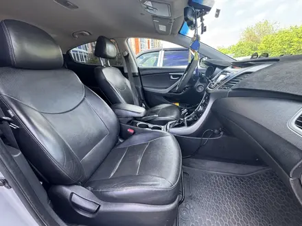 Hyundai Elantra 2015 года за 3 200 000 тг. в Уральск – фото 6