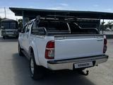 Toyota Hilux 2013 года за 12 350 000 тг. в Жанаозен – фото 4