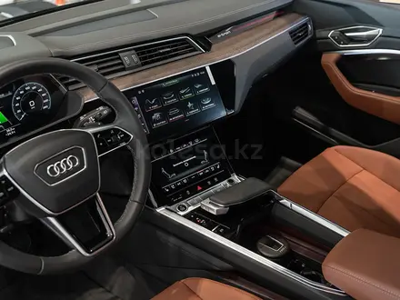 Audi Q8 e-tron 55 Advanced 2023 года за 33 900 000 тг. в Астана – фото 6