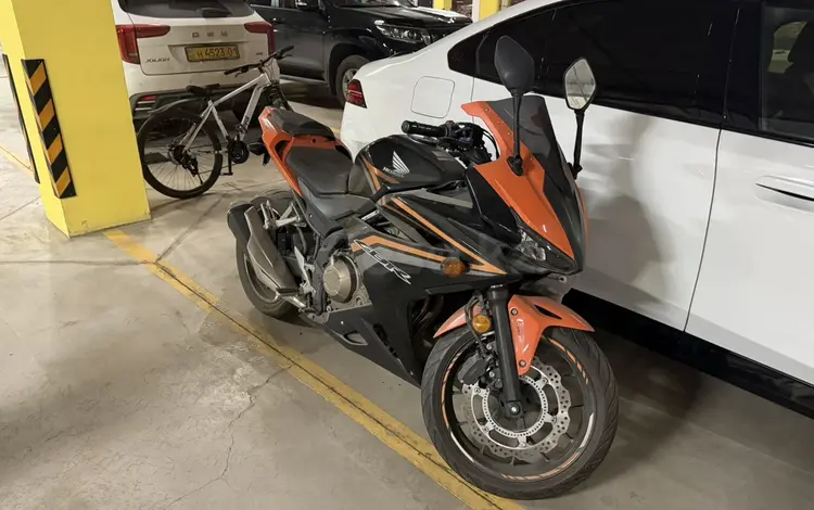 Honda  CBR 500 R 2016 годаүшін3 000 000 тг. в Астана