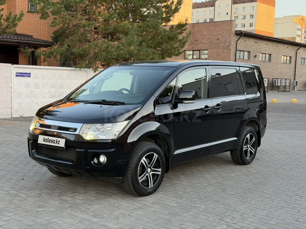 Mitsubishi Delica D:5, 2008