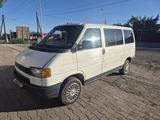 Volkswagen Caravelle 1992 года за 2 000 000 тг. в Алматы