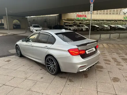 BMW 320 2018 года за 13 500 000 тг. в Алматы – фото 3