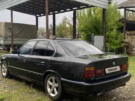 BMW 520 1991 года за 950 000 тг. в Тараз
