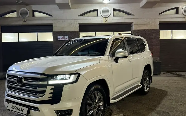 Toyota Land Cruiser 2024 года за 65 000 000 тг. в Алматы