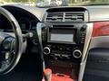 Toyota Camry 2013 года за 10 700 000 тг. в Алматы – фото 15