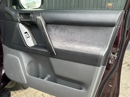 Toyota Land Cruiser Prado 2011 года за 14 500 000 тг. в Атырау – фото 20