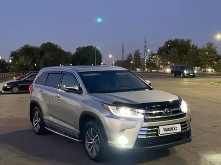 Toyota Highlander 2018 года за 17 500 000 тг. в Тараз – фото 4