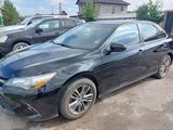 Toyota Camry 2016 года за 6 700 000 тг. в Алматы – фото 3