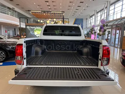 Toyota Hilux Comfort 2025 года за 27 890 000 тг. в Алматы – фото 5