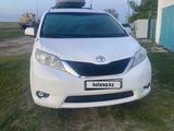 Toyota Sienna 2013 года за 12 110 371 тг. в Уральск