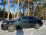 Toyota Camry 2016 года за 8 000 000 тг. в Семей – фото 4