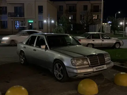 Mercedes-Benz E 230 1992 года за 850 000 тг. в Тараз – фото 3