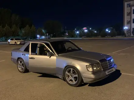 Mercedes-Benz E 230 1992 года за 850 000 тг. в Тараз