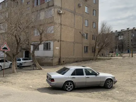 Mercedes-Benz E 230 1992 года за 850 000 тг. в Тараз – фото 6