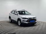 Chevrolet Tracker 2023 года за 5 990 000 тг. в Алматы – фото 3