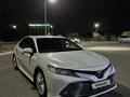 Toyota Camry 2018 годаfor15 400 000 тг. в Шымкент – фото 2