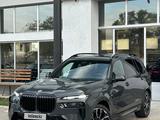 BMW X7 XDrive 40i 2024 года за 82 000 000 тг. в Шымкент