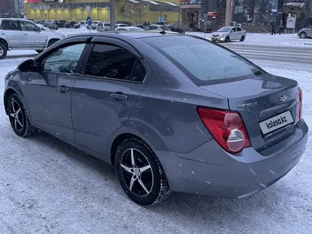 Chevrolet Aveo 2013 года за 2 500 000 тг. в Семей – фото 5