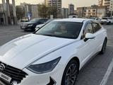 Hyundai Sonata 2023 года за 11 990 000 тг. в Алматы – фото 2